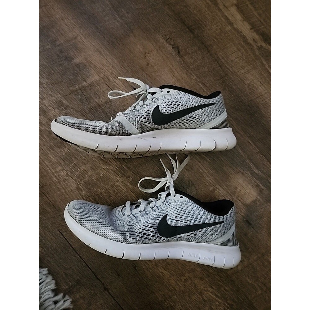 Womens 8 Knit Nike Running Sneakers